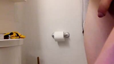 Gay Porn: Jerking Then Trimming - The Ultimate Orgasm!