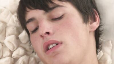 Bareback Oral Cum Shots with Hot Boys - M Vid 4944 bbsucu