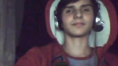 Red boy jerking - The hottest gay porn video of the year!