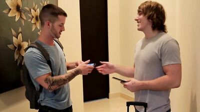 Muscle Men Paper Power!