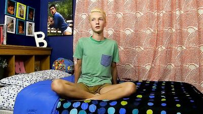 Gay Porn - Busty Action Adventure!