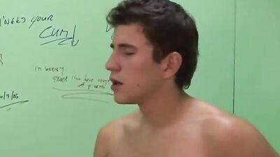 Wet Bareback Toilette: Cum Shots Oral Delight!