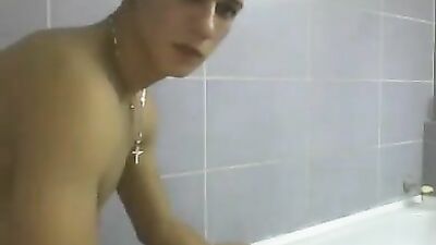 Young Hottie in the Bathtub - Cum Shots & Handjobs Galore!