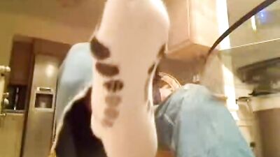 Teen Foot Worship - Seeren Curtis