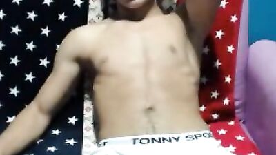 Gay Porn Video - Horny Romanian Nude Webcam Boy