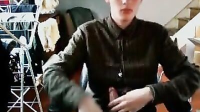 Gay Porn Twink Surprise: Webcam Solo with a Shocking Secret!