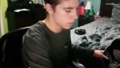 Young Twink Explosion - Cumming on Web-Cam with Straight Boys!