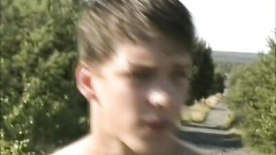 Big Cocks Sammer: Raw Amateur Bareback Action!