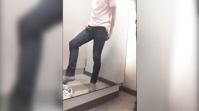 Jeans Cumming: The Ultimate Gay Porn Experience