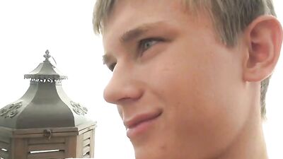 Two Sweet Est-European Blonds: Meeting for Raw and Bareback Sex Online