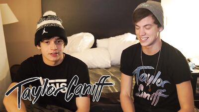 Frozen Undies Challenge: Straight Boys with Skinny Fit Taylor Caniff!