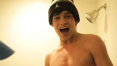 Frozen Undies Challenge: Straight Boys with Skinny Fit Taylor Caniff!