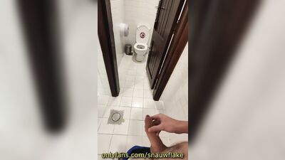 Man peeing compilation ◾ Peeing outside ◾ Risky place ◾ Taking a shower with pee ◾ Golden Shower ????