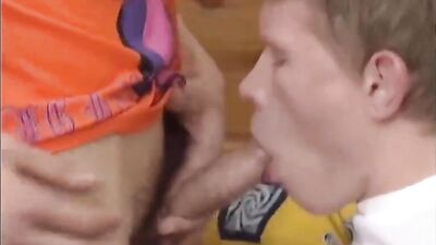 Tender Nails: The Ultimate Oral Group Experience