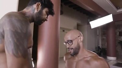 Bareback Orgy with Slut Boy - Gay Porn Videos!