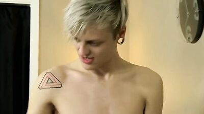 Bareback Frat Twinks Threesome: Hard Sucking, Fucking and Cumming Fun!