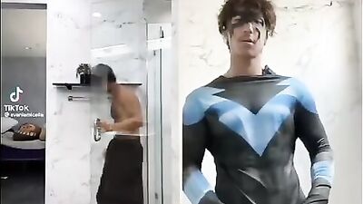 Handsome tiktoker jerking and cumming: Cum Shots twinks!