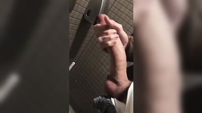 Big Cocks: Gay Mens Room Cum Shots