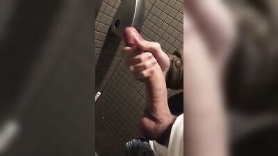 Big Cocks: Gay Mens Room Cum Shots