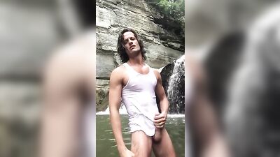 Waterfall Cumming Delight: Amature Handjob Solo Outside Cums!