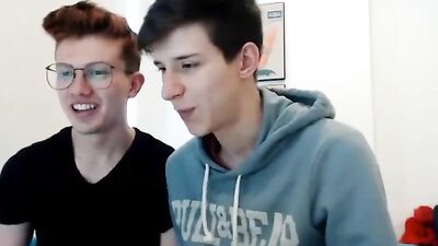 Bah! Nikos Cute Teo & His Horniness Make Him Cum Twice: Amateur Gay Porn