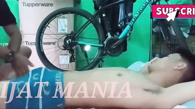 Asian Fetish Web-Cam Pijat Tradisional: Not Nude but Hot!