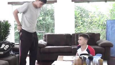 Bareback Big Cocks: Cum Shots & Fun Oral Gay Porn Videos!