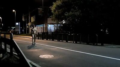 Risky Night Streets Nude Outdoor Amateur Gay Porn Video - Walking