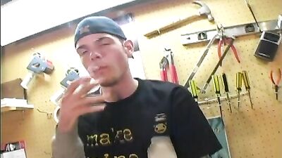 Workshop J O: Amature Big Cocks Handjob Solo Straight Boys Teen strokes one out in the workshop