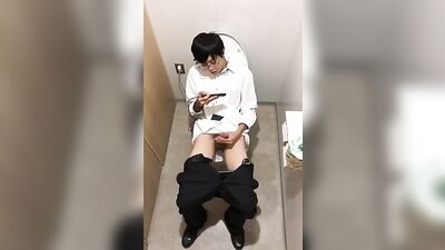 Japanese Glasses Boy Cum Shots: Toilet Fun with Straight Amateurs