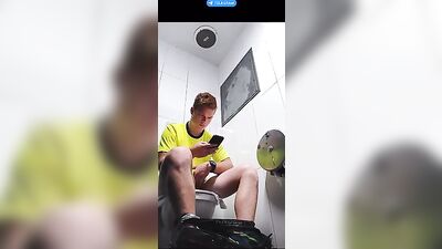 Toilet Twink: Gay Boys Porn Addiction