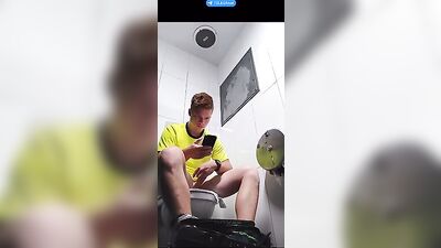 Toilet Twink: Gay Boys Porn Addiction