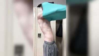 Gay Porn Twink Undress Show Off!