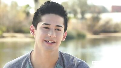 Liam Rileys Cute Twink Ass - Interview Handjob and Belly Cumshot!