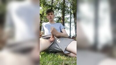Outdoor Cumshot Amateur - Jerk Off Twink Solo!