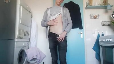 Dutch Stallion: The Ultimate Bathroom Encounter!