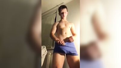 Muscle Mania - Big Cocks Rule the Gym!