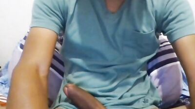 Latino Cum Shot Handjob: D7 William Returns!