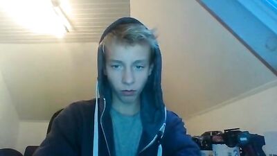 Blonde Hottie Masturbates: A Cum Shot Orgy!