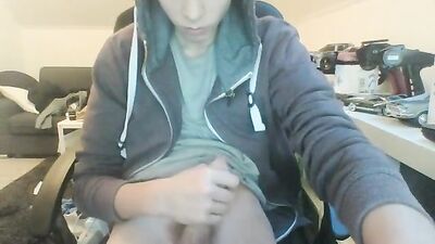 Blonde Hottie Masturbates: A Cum Shot Orgy!