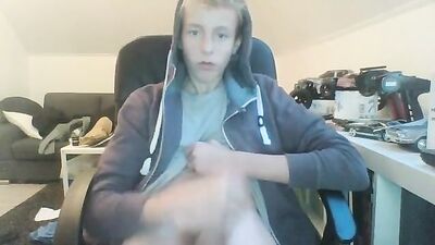 Blonde Hottie Masturbates: A Cum Shot Orgy!