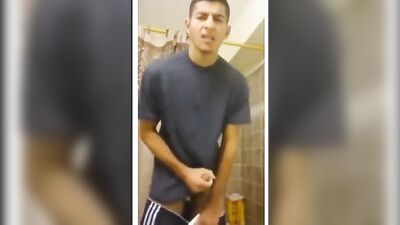 Handy Boys - The Ultimate Amateur Gay Porn Experience!