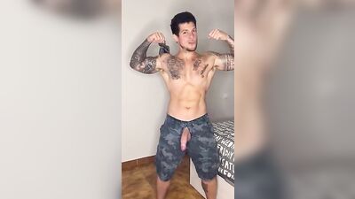 Bearded Cum Dripper Goes Solo: Inked Handsome Amateur Takes Control