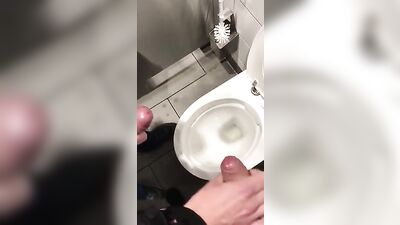 Cumming in Public: Two Amateur Gays Jerk Each Other Off and Cum Outside!