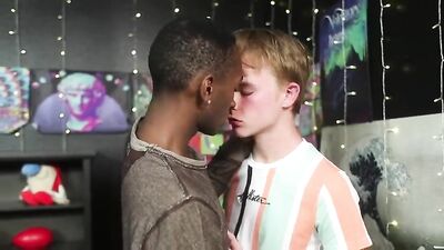 Twinks in Love - Gay Porn Lovers Couple