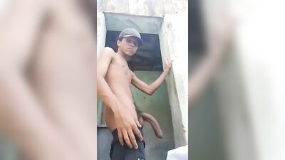Carlos Limp Horse Cock: Outdoor Jacking Adventures