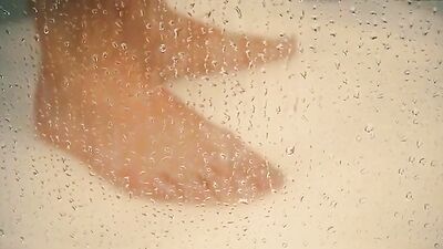 Cum on his ass - 210: The ultimate bareback handjob and oral action!