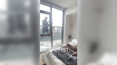 Window Cleaner Jerks Off in Front of the Crowd!
