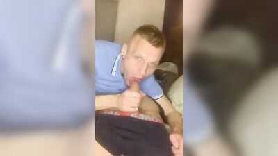 Budding Twink Hunks Sucking Wildly: A Gay Porn Adventure!