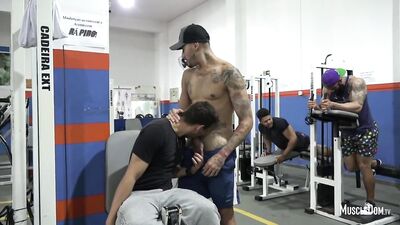 Sex in gym public